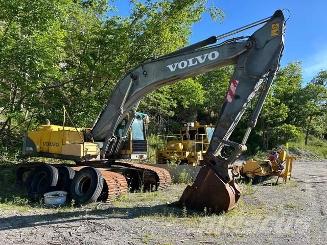 Volvo EC290B Bageri guseničari