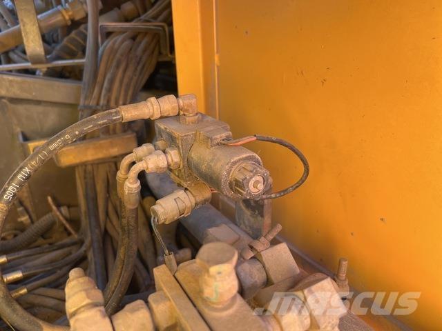 Volvo EC290BLC Bageri guseničari