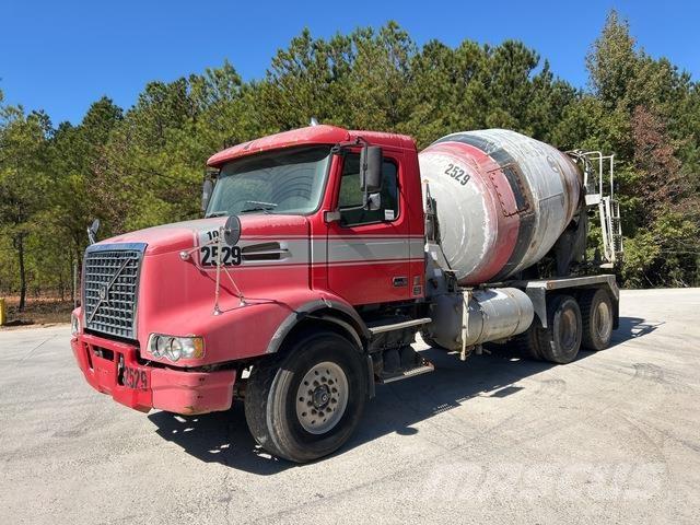 Volvo VHD64B Ostali kamioni