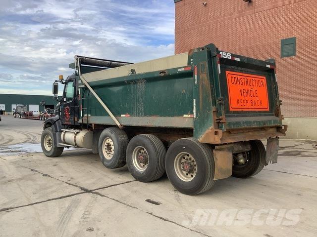 Volvo VHD84F Kiperi kamioni