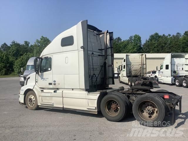 Volvo VNL Tegljači