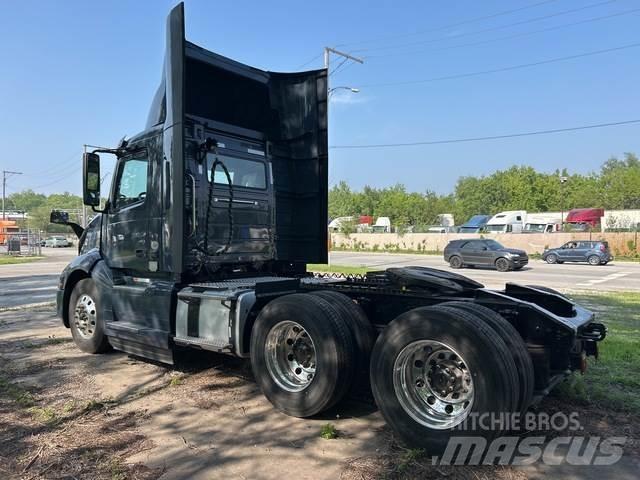 Volvo VNL Tegljači