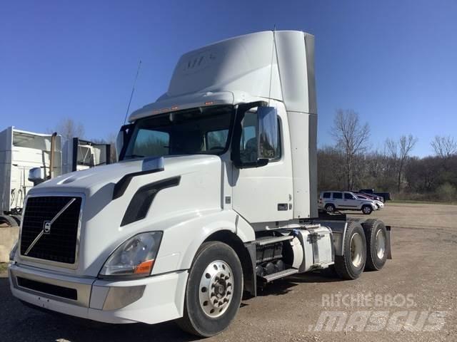 Volvo VNL Tegljači