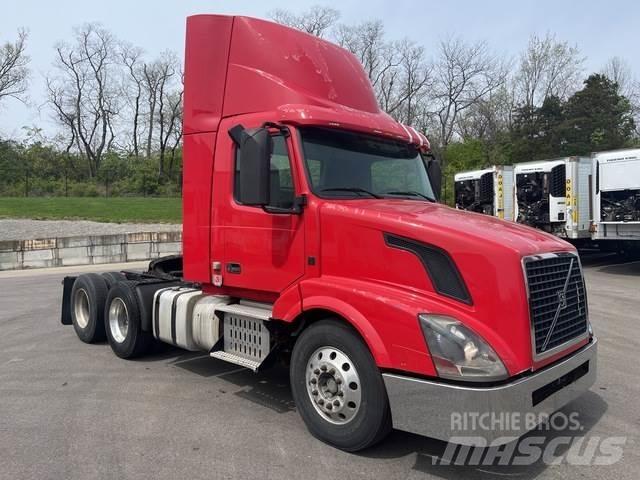 Volvo VNL Tegljači