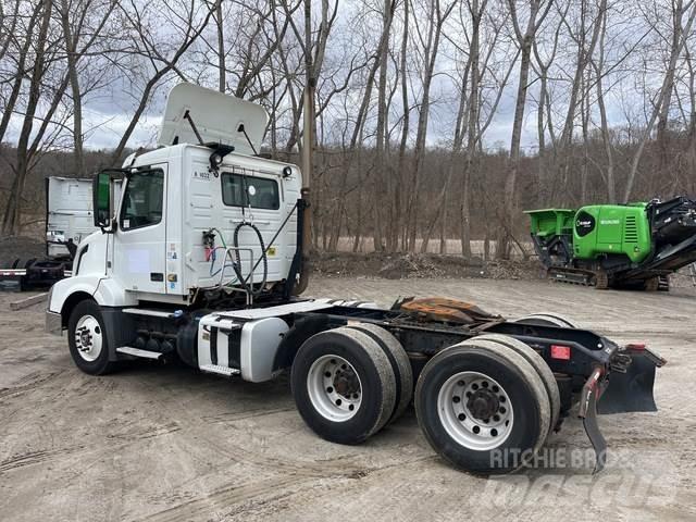 Volvo VNL Tegljači