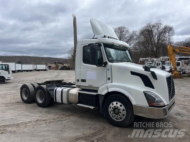 Volvo VNL Tegljači