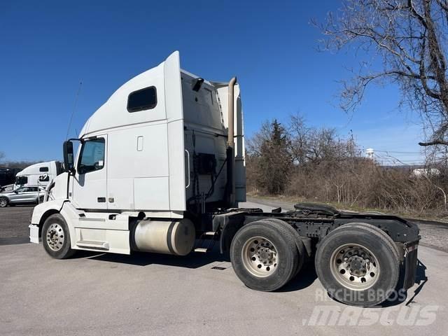 Volvo VNL Tegljači