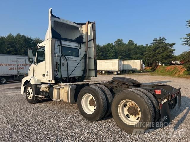 Volvo VNL Tegljači