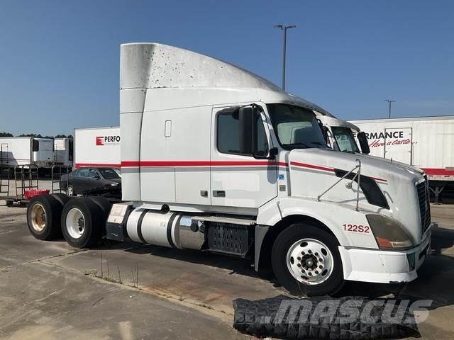 Volvo VNL Tegljači