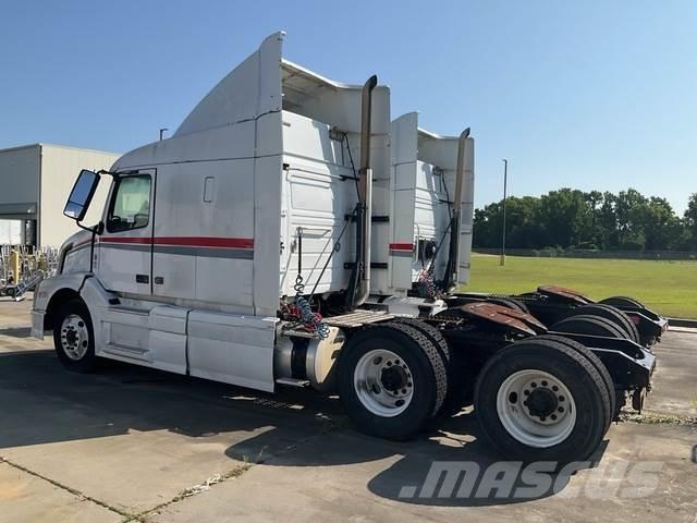 Volvo VNL Tegljači
