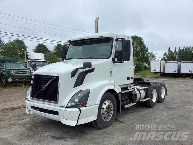 Volvo VNL Tegljači
