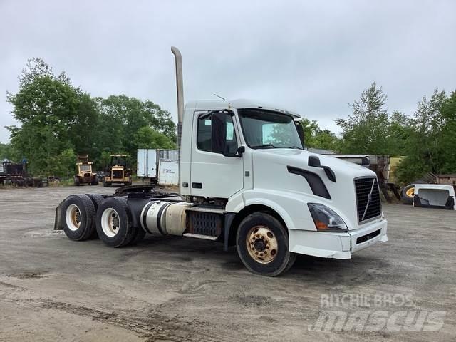 Volvo VNL Tegljači