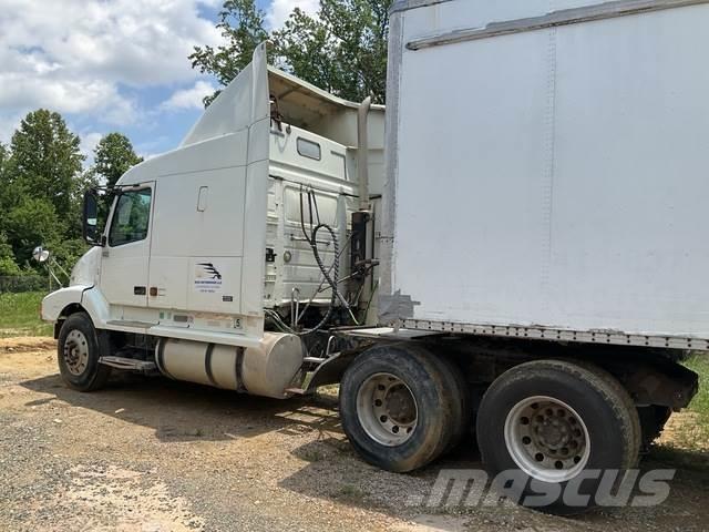 Volvo VNL Tegljači