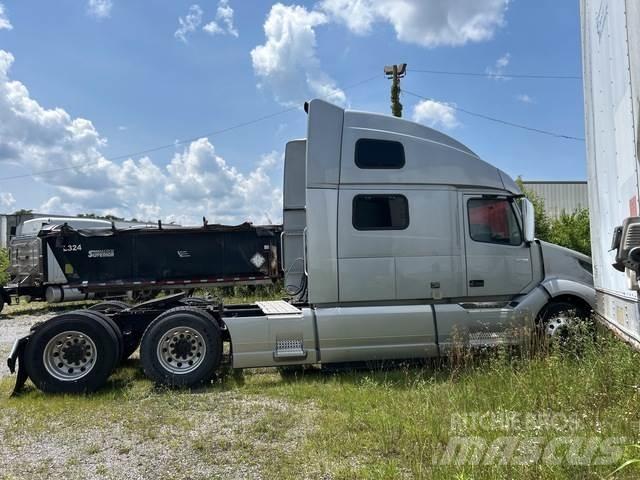 Volvo VNL Tegljači
