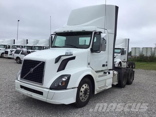 Volvo VNL Tegljači