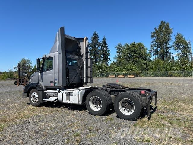 Volvo VNL Tegljači