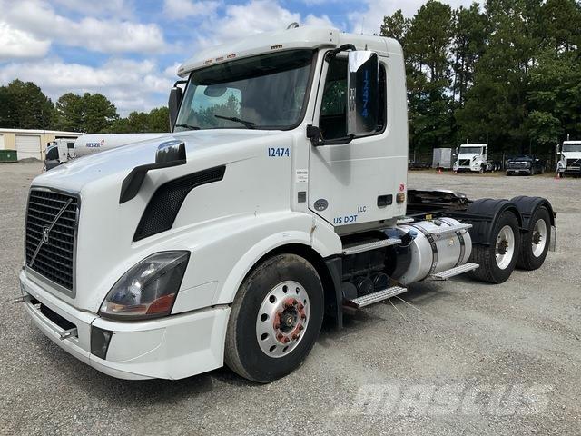Volvo VNL Tegljači