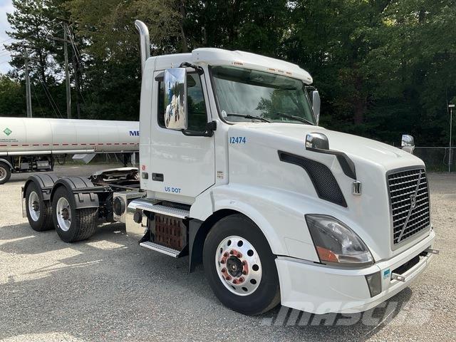 Volvo VNL Tegljači