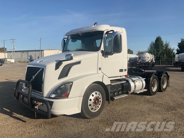 Volvo VNL Tegljači