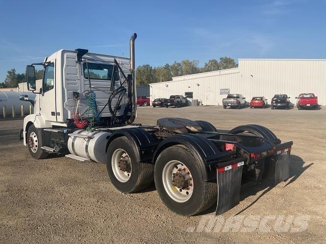 Volvo VNL Tegljači