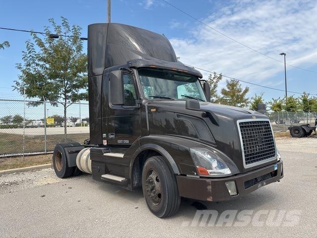 Volvo VNL Tegljači