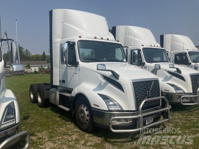 Volvo VNL 300 Tegljači