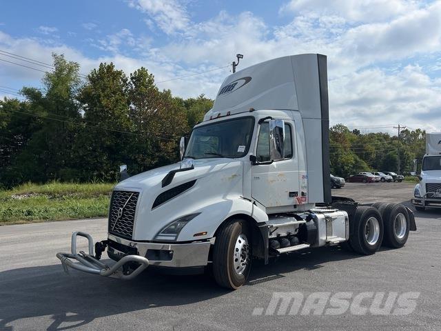 Volvo VNL 300 Tegljači