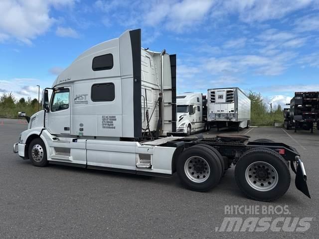 Volvo VNL 780 Tegljači