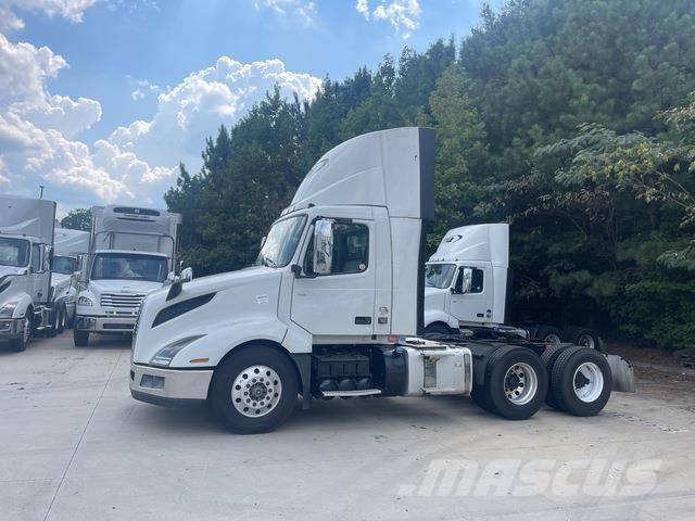 Volvo VNL300 Tegljači