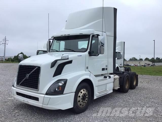 Volvo VNL300 Tegljači