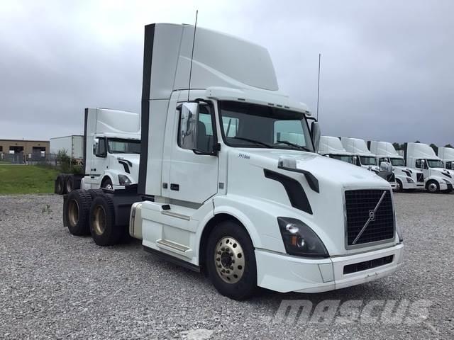 Volvo VNL300 Tegljači