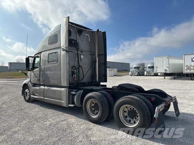Volvo VNL860 Tegljači
