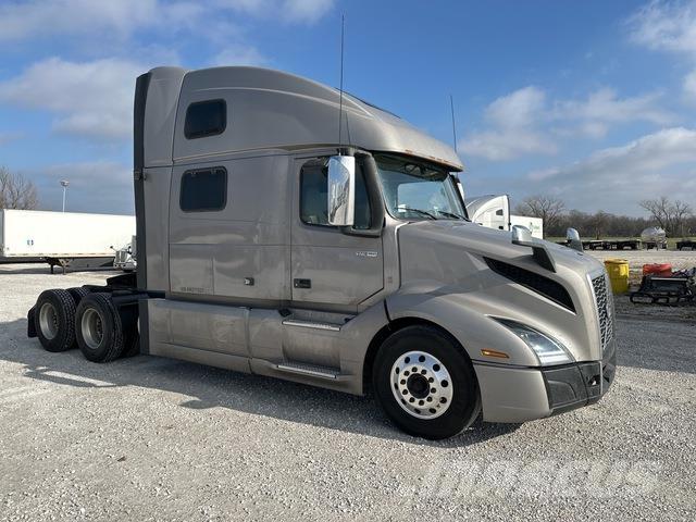 Volvo VNL860 Tegljači