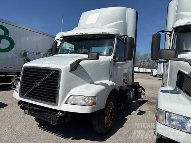 Volvo VNM Tegljači