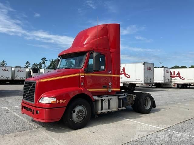 Volvo VNM Tegljači