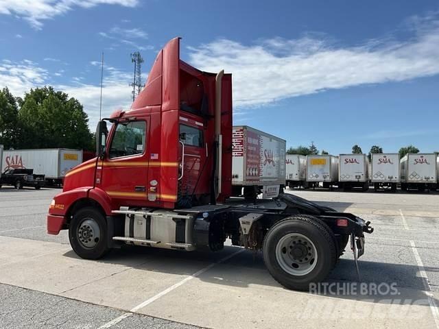 Volvo VNM Tegljači