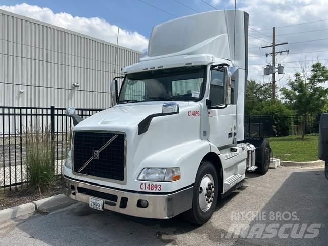 Volvo VNM Tegljači