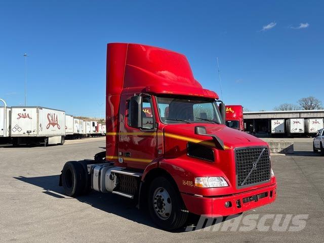 Volvo VNM200 Tegljači