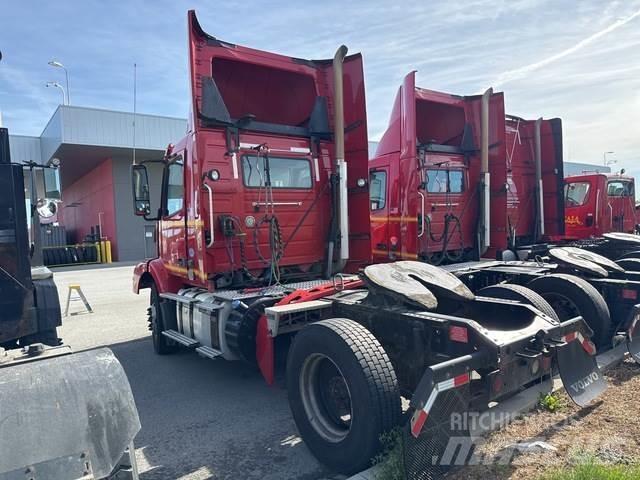 Volvo VNM42T Tegljači