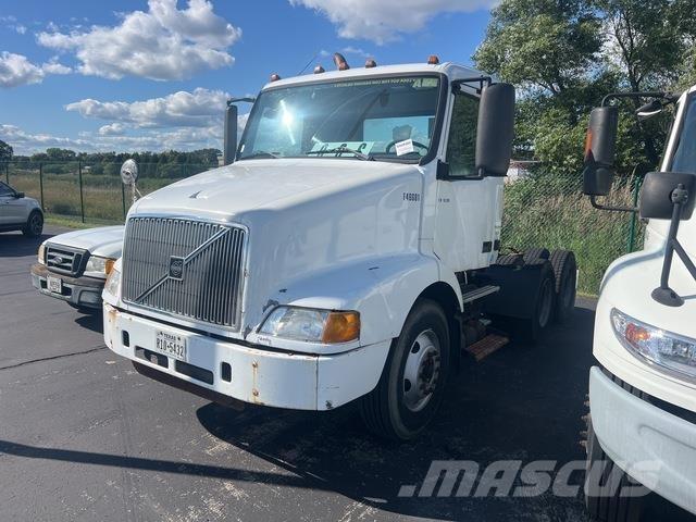 Volvo VNM64T Tegljači