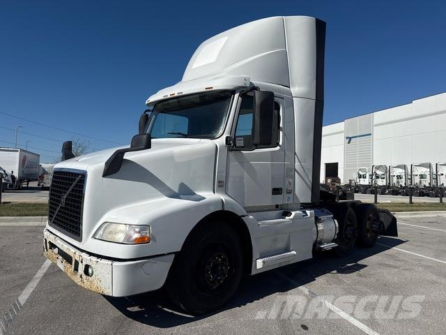 Volvo VNM64T Tegljači