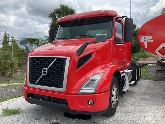 Volvo VNR Tegljači