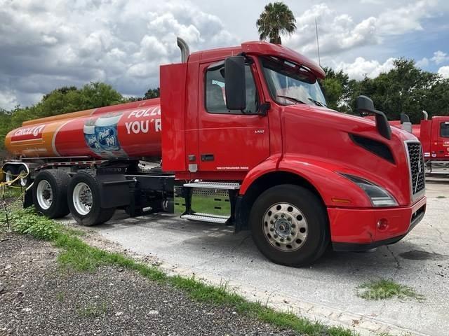 Volvo VNR Tegljači