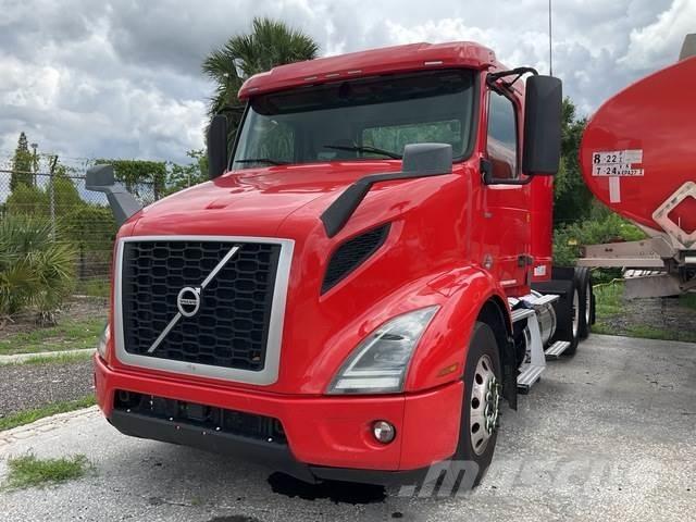 Volvo VNR Tegljači
