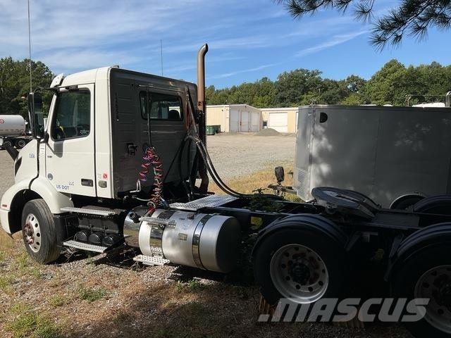 Volvo VNR Tegljači