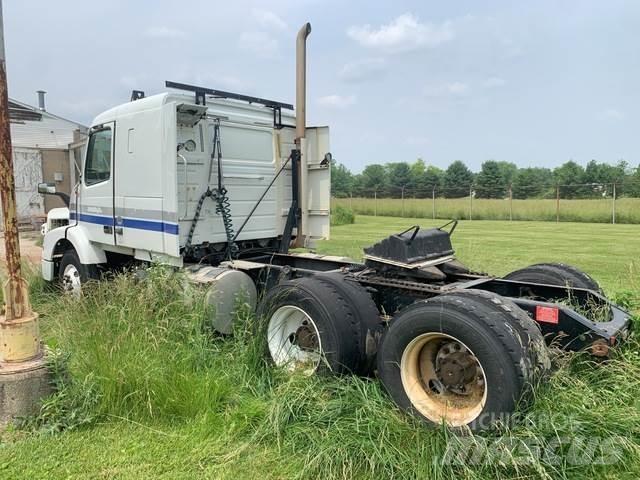 Volvo VNR64T Tegljači