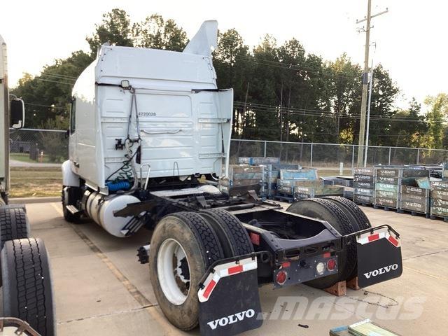 Volvo VNR64T Tegljači