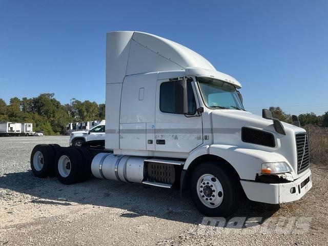 Volvo VNR64T Tegljači