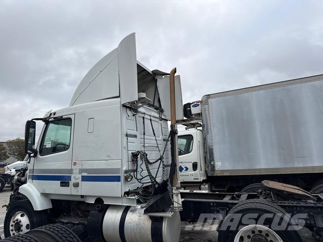 Volvo VNR64T Tegljači