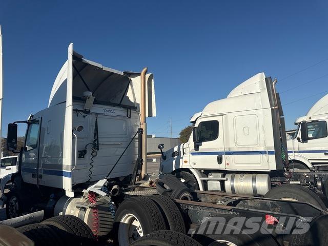 Volvo VNR64T Tegljači